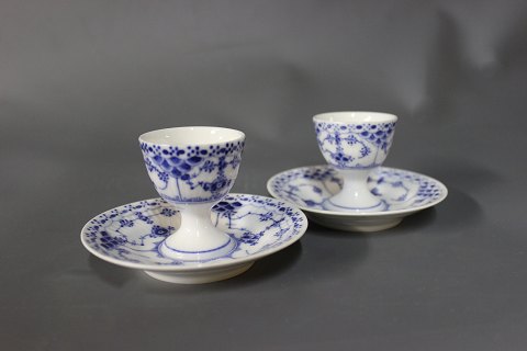 Royal Copenhagen blue fluted half lace egg cups, #1/543.
5000m2 showroom.