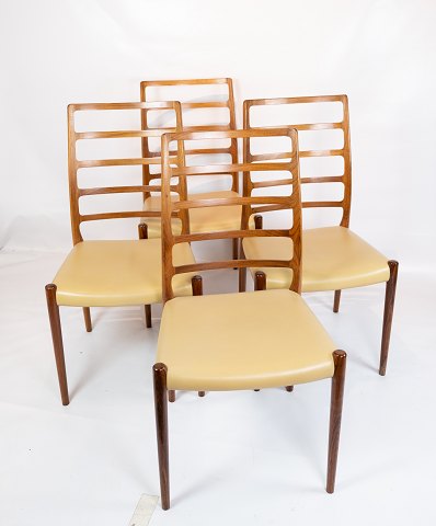 Set Of 4 Dining Chairs - Model 82 - Rosewood - Light Leather - N.O. Møller - 
J.L. Møbelfabrik - 1960