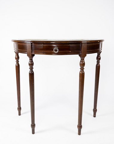 Antique console table of mahogany with leather top plate, in great vintage 
condition from the 1930s. 
5000m2 showroom.