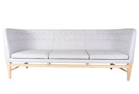 Mayor sofa, model AJ5, designet af Arne Jacobsen og Flemming Lassen i 1939 og fremstillet af &Tradition. Fremragende stand