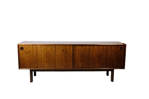 Low Sideboard - Rosewood - Omann Junior - Danish Design - 1960
Great condition
