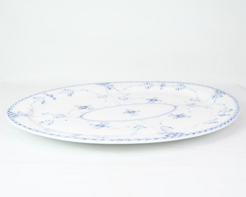 Royal Copenhagen - Large dish - Half lace - Blue Fluted - no. 1 / 643
Great condition
