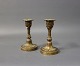 A pair of french lyre bronze gilded candlesticks from around the year 1880.
5000m2 showroom.