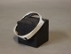 Bangle in 925 sterling silver with onyx by Hans Hansen, stamped 256E.
5000m2 showroom.