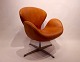 Svane stolen, model 3320, designet af Arne Jacobsen i 1958 og produceret af Fritz Hansen i 2003. 5000m2 udstilling.