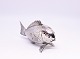 Figur i form af en fisk af 925 sterling sølv.
5000m2 udstilling.
