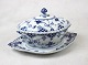 Royal Copenhagen blue fluted lace sauce-boat and saucer, no.: 1/1106.
5000m2 showroom.
