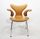 The Lily, model 3208, with armrests by Arne Jacobsen and Fritz Hansen, 1970.
5000m2 showroom.