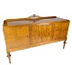 Sideboard of birch with carvings, in great antique condition from the 1930s.
5000m2 showroom.
