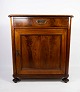 Small chest of drawers in mahogany, in great antique condition from 1880. 
5000m2 showroom.
