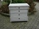 Small grey paintet chest of drawers from 1810 in good condition 
5000 m2 showroom